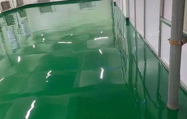 環氧樹脂自流平地坪漆